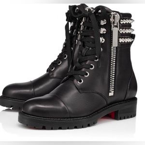 Black studded lace-up combat boots w/dual side zippers Sz 39 / US 8-8.5